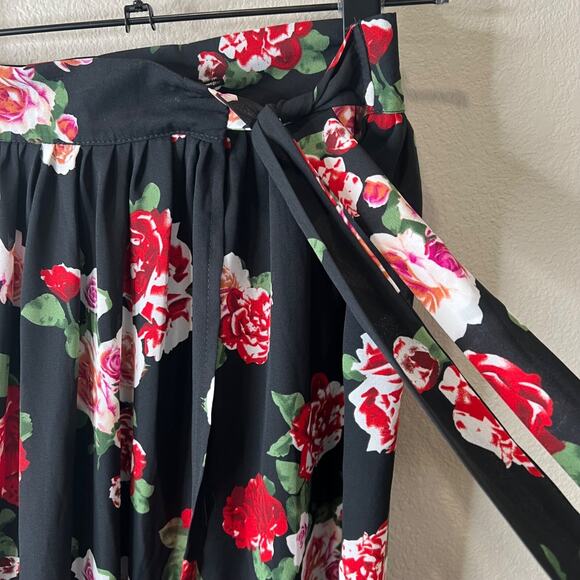Boohoo Womens Floral Maxi Skirt With Tie Waist Black Red‎ 6 Whimsy Romantic - Picture 3 of 12